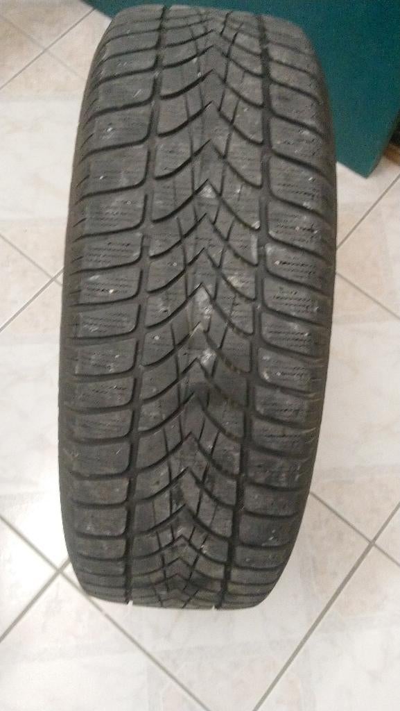 2 pneus hivers DUNLOP 215 55 16 et 4 jantes alu vw, 16 pouces, Véhicule de tourisme, Pneu(s), Enlèvement