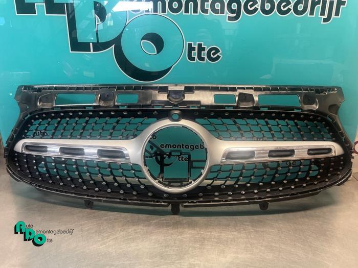 Calandre d'un Mercedes GLA (GLA 14-), Autos : Pièces & Accessoires, Carrosserie & Tôlerie, Mercedes-Benz, Utilisé, 3 mois de garantie