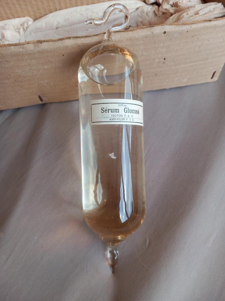 Ancien baxter en verre contenant 500 cc sérum glucose, Enlèvement ou Envoi