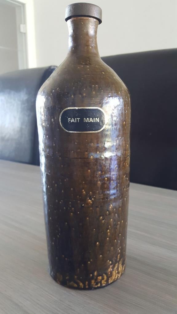 Handgemaakte aardewerken fles met dop, Ophalen, Aardewerk of Porselein, Nieuw, Minder dan 50 cm