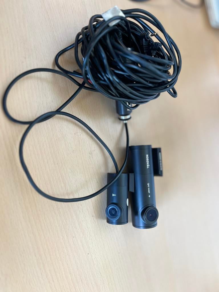 Nordval dashcam + achteruit cam dc102, Autos : Divers, Dashcams, Enlèvement, Comme neuf