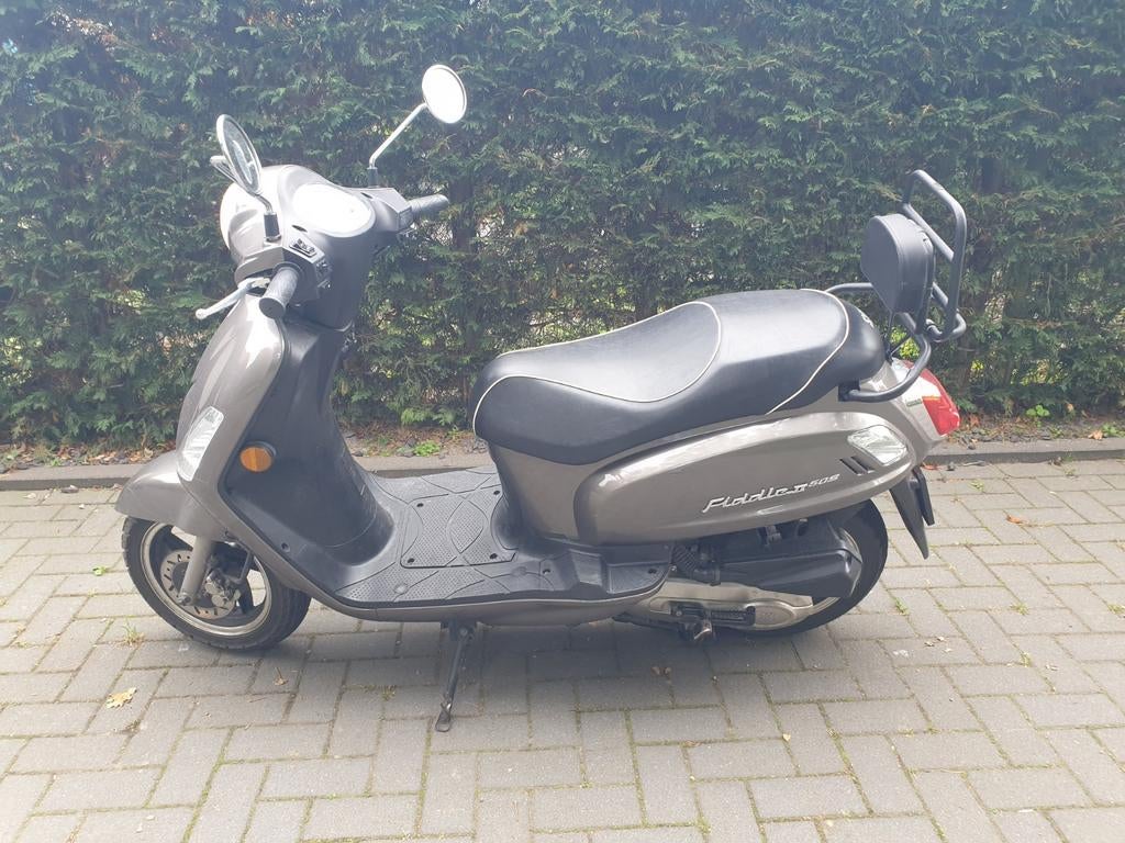 Sym Fiddle 2, Fietsen en Brommers, Scooters | SYM, Ophalen, Zo goed als nieuw, Benzine, Fiddle
