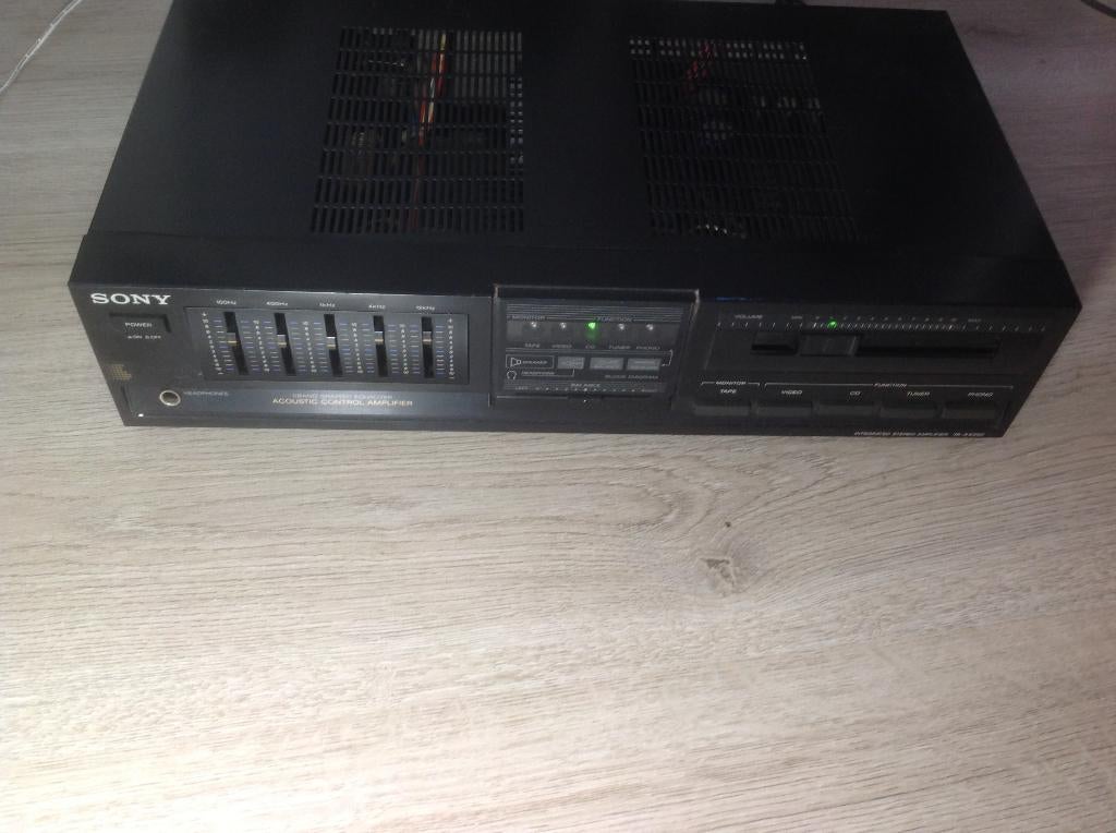 Sony TA-AX220 Stereo Integrated Amplifier (1985-87)+CD, Lecteur CD, Enlèvement ou Envoi, Comme neuf, Composants en vrac
