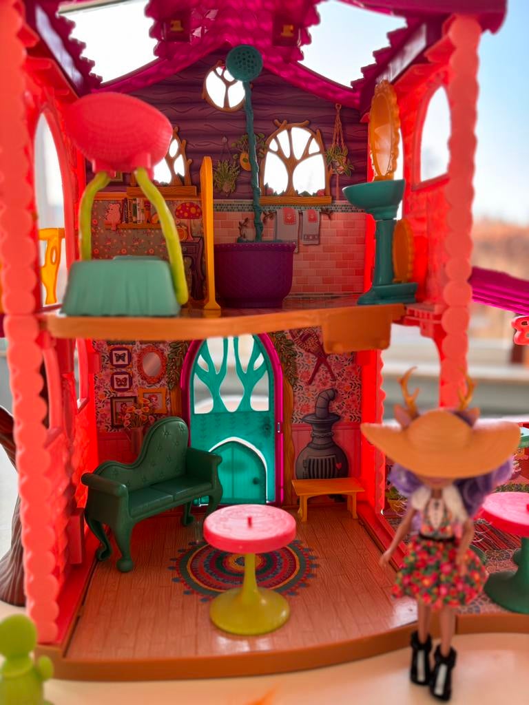 Maison enchantimals avec poupees et accessoires, Enlèvement, Comme neuf, Accessoires