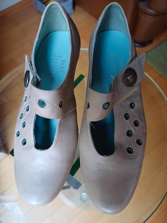 Nouvelles pompes Durea 4.5 taille 37.50, Vêtements | Femmes, Chaussures, Duria, Enlèvement ou Envoi, Neuf, Escarpins