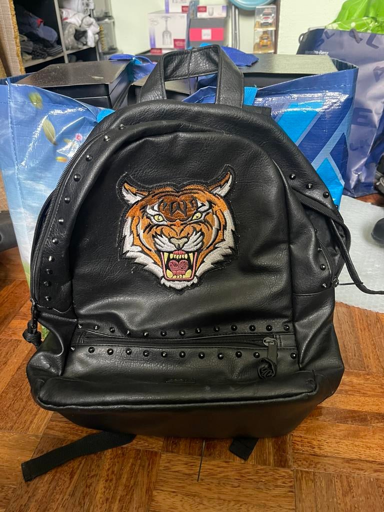 Sac a dos en cuir, Bijoux, Sacs & Beauté, Enlèvement, Comme neuf