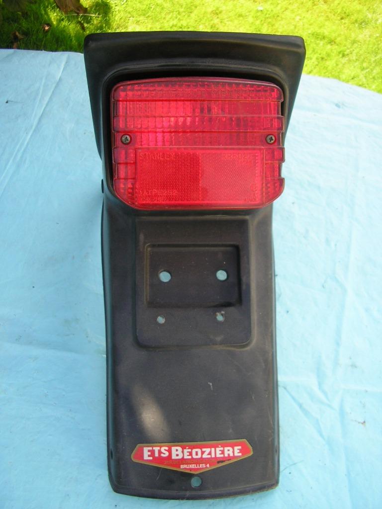 FEU ARRIERE HONDA CB 250 RS 1980, Enlèvement, Utilisé