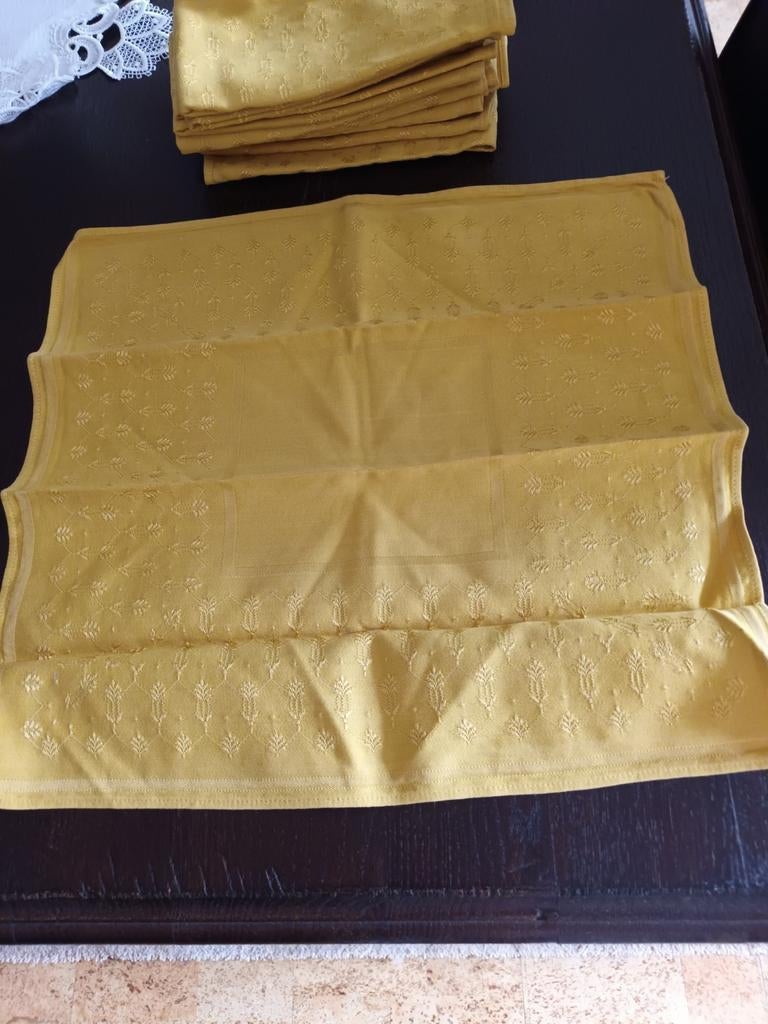 10 serviettes en tissu, Maison & Meubles, Enlèvement ou Envoi, Comme neuf, Jaune