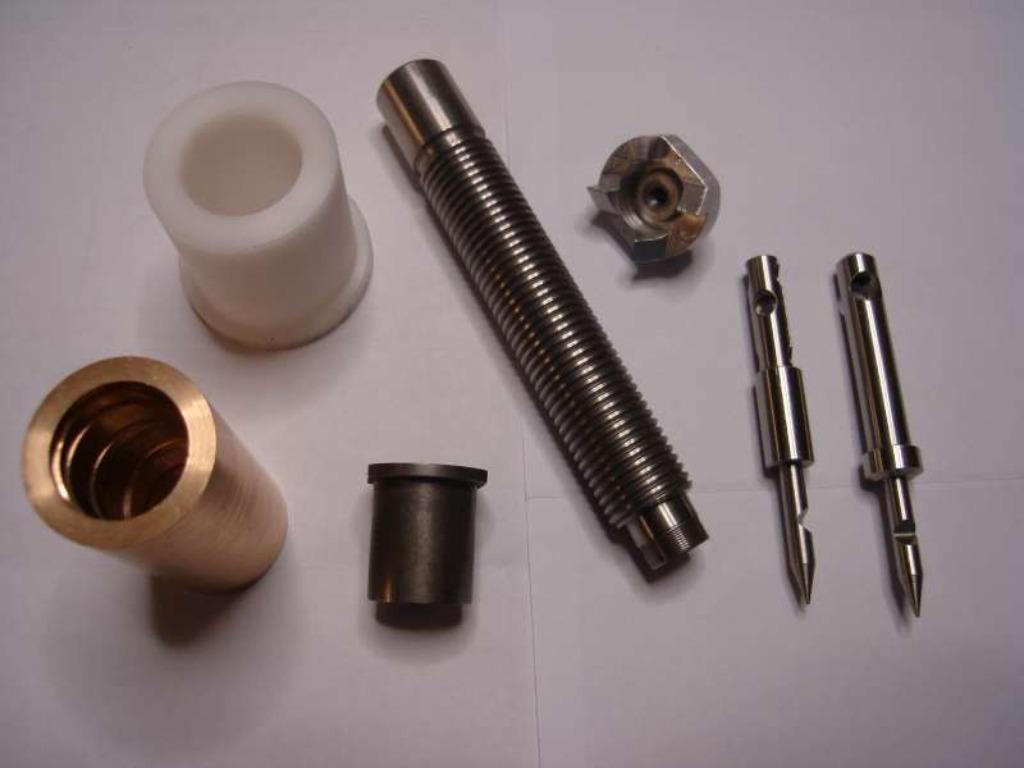 Draaiwerk in alle materialen, Doe-het-zelf en Bouw, Gereedschap | Freesmachines, Ophalen