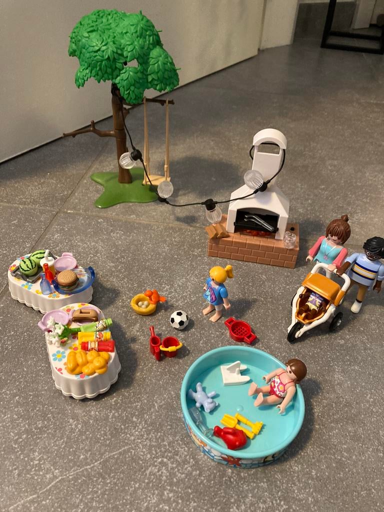 Playmobil city life familiefeest met Barbecue, Ophalen, Zo goed als nieuw