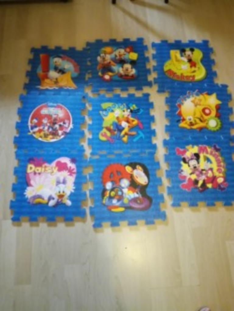 Dalles en mousse  Disney  pour enfants, Enfants & Bébés, Enlèvement, Comme neuf