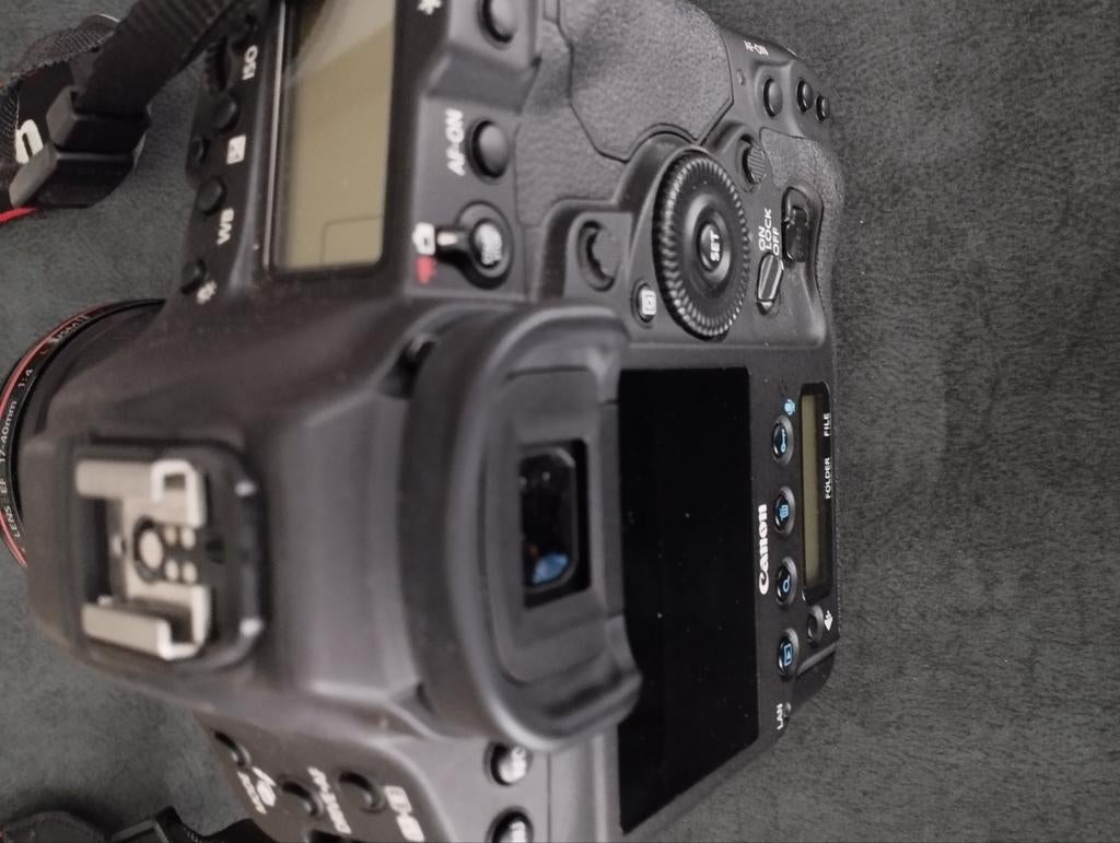 Canon EOS 1DX mark II (47000clikx) avec objectif EF 17-40 mm, Enlèvement ou Envoi, Comme neuf, Reflex miroir, Canon