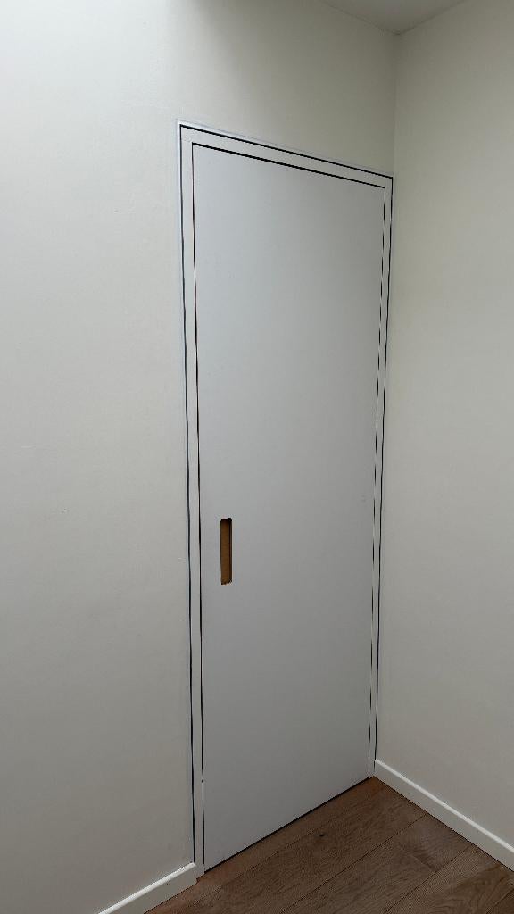 7 Blokkaderdeuren, Enlèvement