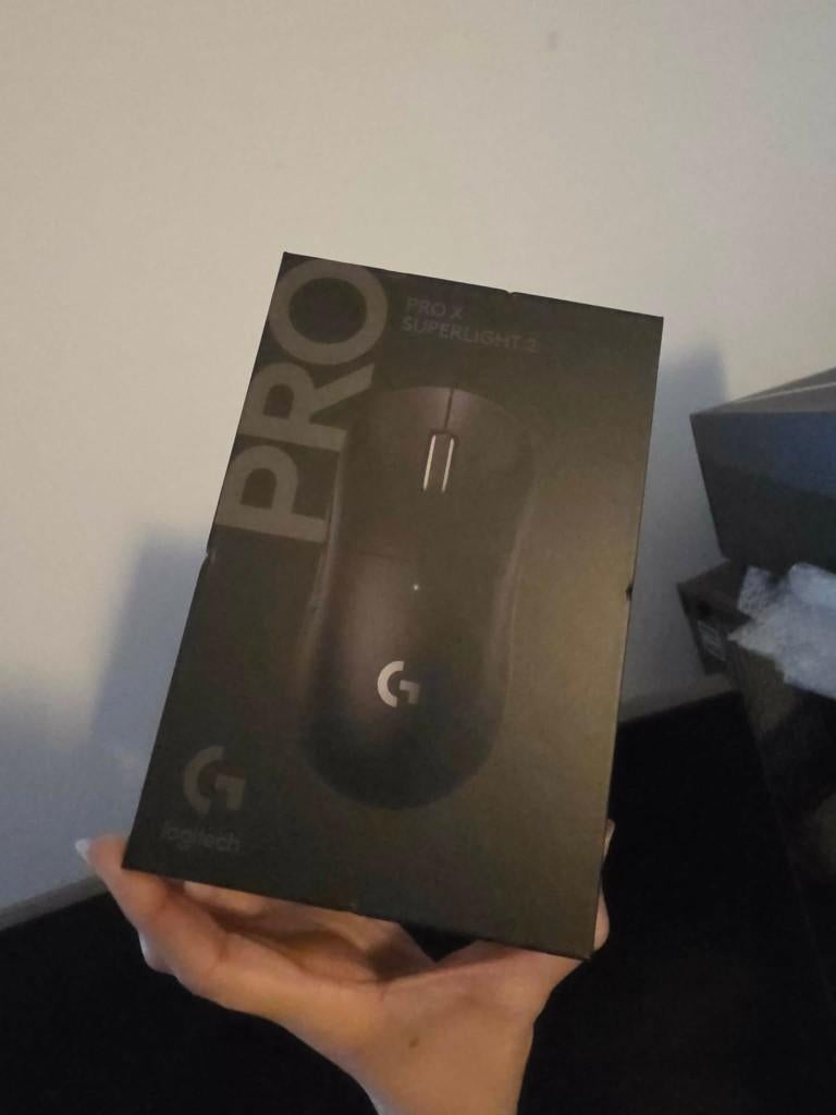 logitech g pro x superlight 2, Computers en Software, Muizen, Ophalen, Rechtshandig, Muis, Zo goed als nieuw