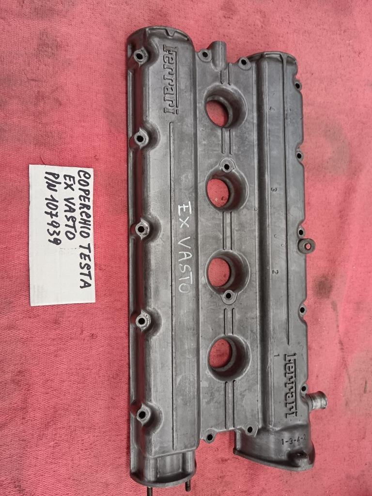 Cache culbuteurs gauche pour Ferrari 208, 308 et Mondial 8, Autos : Pièces & Accessoires, Enlèvement ou Envoi, Utilisé, Ferrari