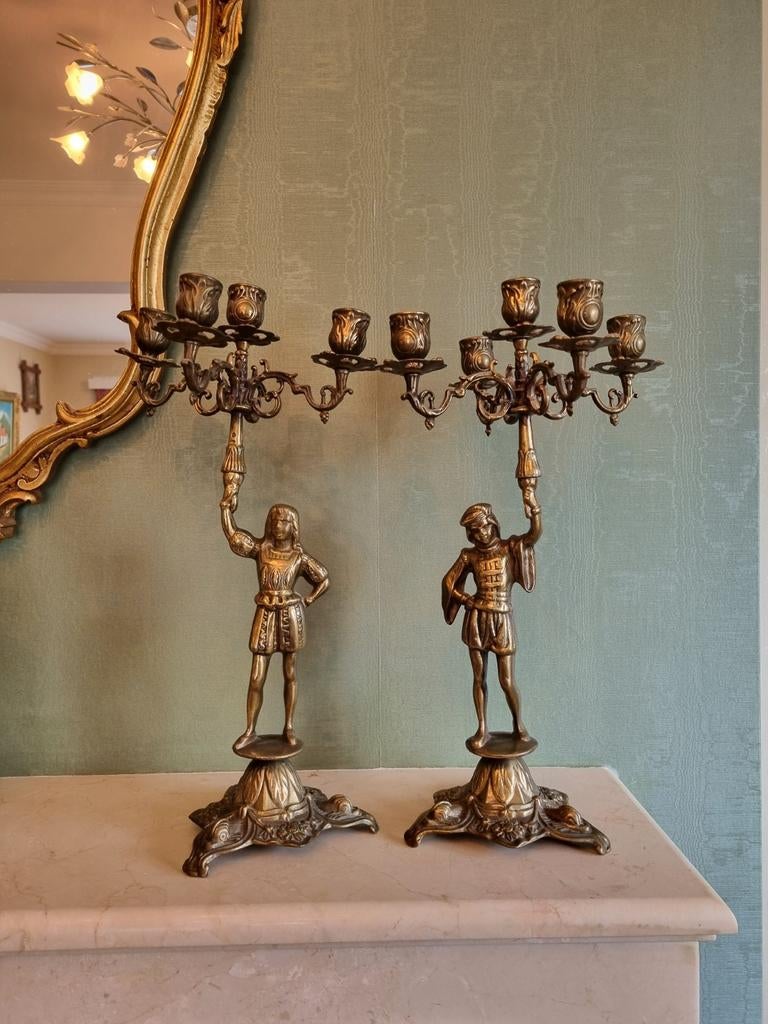 Set kandelaars voor schouwmantel, Ophalen