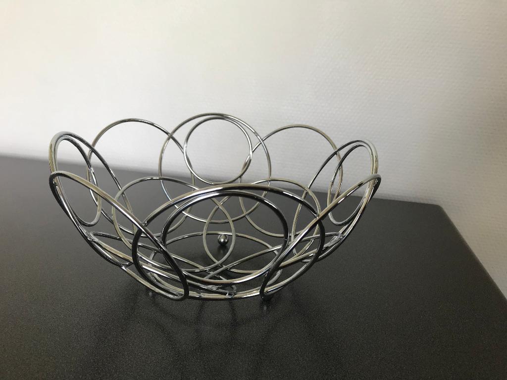 Nieuwe fruitmand diameter 23 cm, H 13 cm, Ophalen of Verzenden, Nieuw