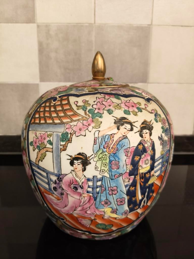 pot japonais, Enlèvement