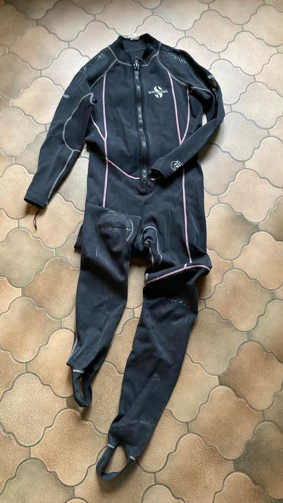 Sous-vêtement 0,5 mm Scubapro taille M, Sports nautiques & Bateaux, Enlèvement ou Envoi, Utilisé, Combinaison de plongée