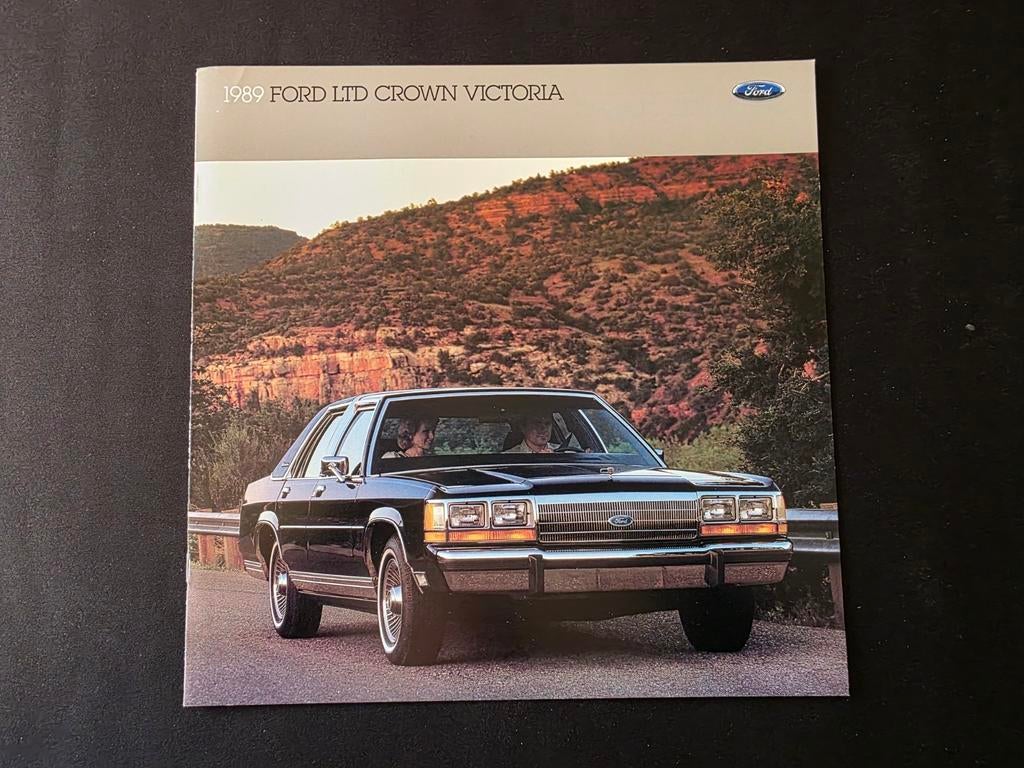 Brochure Ford LTD Crown Victoria 1989 USA, Livres, Autos | Brochures & Magazines, Enlèvement ou Envoi, Ford