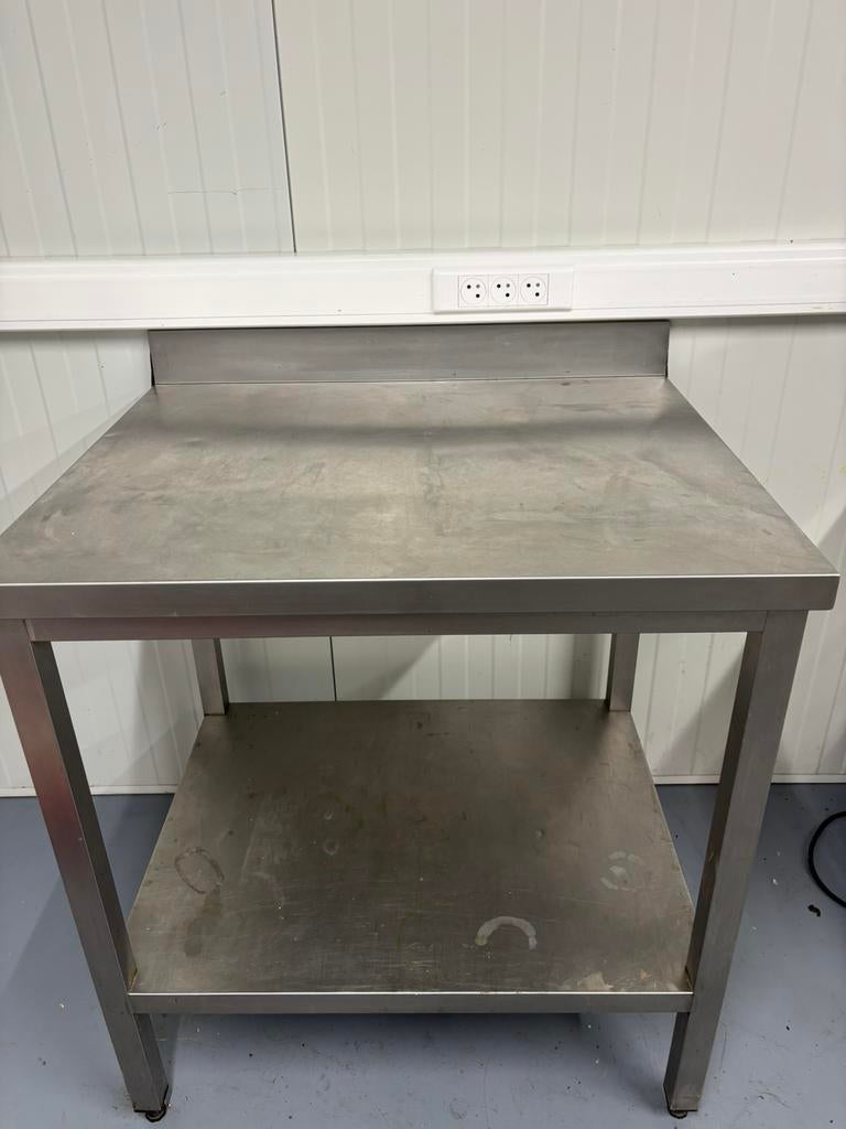 Petite table inox ideale pour traiteur ou autres, Maison & Meubles, Tables | Dessertes, Enlèvement, Comme neuf