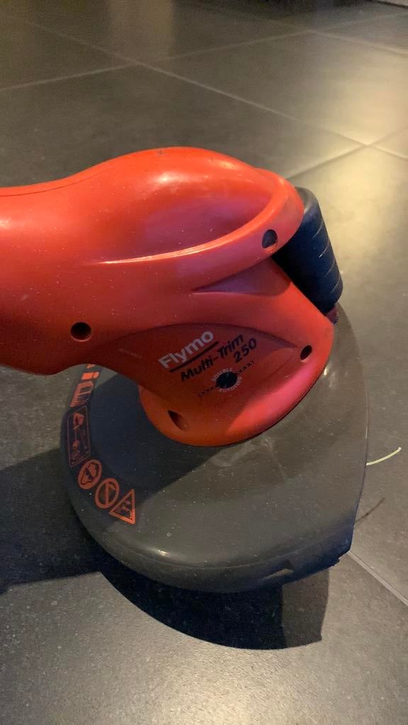 Tondeuse à gazon Flymo Multi-Trim 250, Jardin & Terrasse, Enlèvement, Utilisé, Électrique