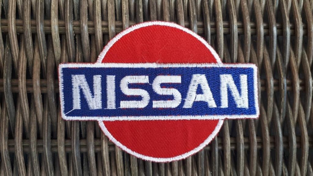 Écusson thermocollant Nissan - 85 x 60 mm, Enlèvement ou Envoi
