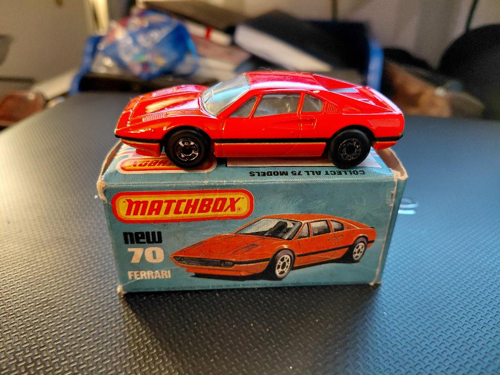 Boîte Matchbox 70e Ferrari 308 GTB Type « L », Hobby & Loisirs créatifs, Enlèvement ou Envoi, Comme neuf, Voiture
