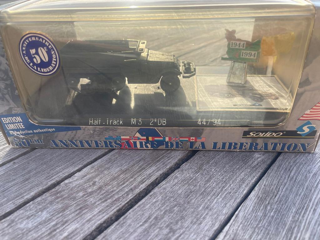 Véhicule militaire en édition limitée, Enlèvement, Comme neuf, Autres types