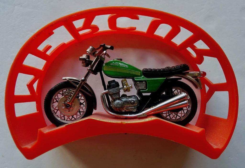 Moto Guzzi 350 GTS MERCURY schaalmodel, Ophalen, Zo goed als nieuw, Overige typen, Overige merken