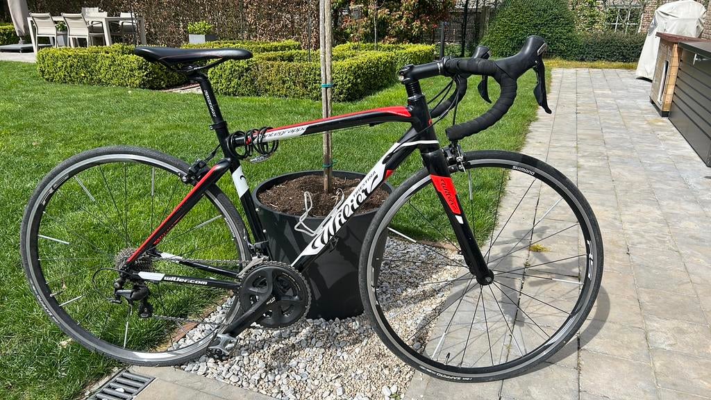 Vélo de course Wilier Tristina Montegrappa 105 taille S noir, Vélos & Vélomoteurs, Vélos | Vélos de course, Enlèvement, Comme neuf