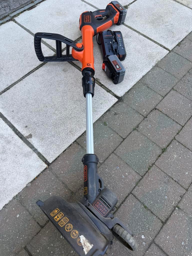Tondeuse à gazon Black -Decker 18g, Jardin & Terrasse, Coupe-bordures, Comme neuf, Batterie, Enlèvement