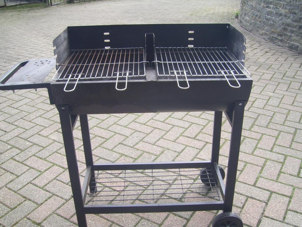 barbecue sur pied et plan de travail, comme neuf, Enlèvement, Comme neuf