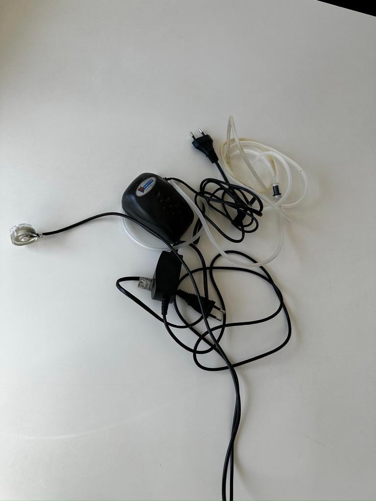 Luchtpompje en led verlichting voor aquarium, Dieren en Toebehoren, Ophalen, Gebruikt