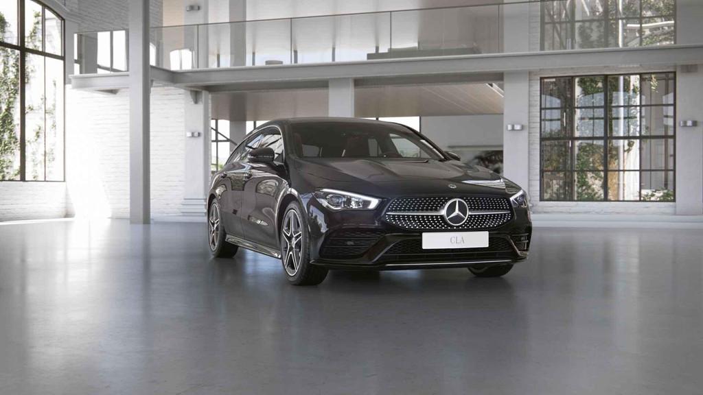 Mercedes-Benz CLA-klasse Shooting Brake 180 AMG Line | Verwa, Auto's, CLA, Stof, Gebruikt, 4 cilinders