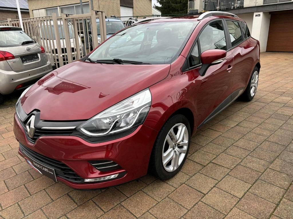Renault Clio benzine van 2018, Euro 6, Bedrijf, 66 kW, Rood