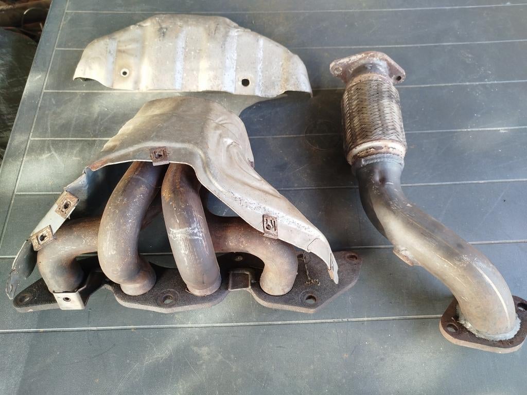 Fiesta st150 uitlaat spruitstuk en flexi pipe, Ophalen of Verzenden, Ford