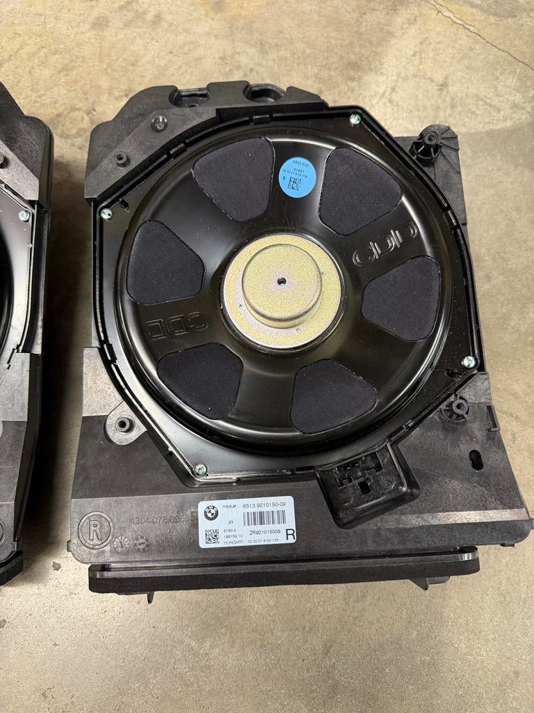 Subwoofer HIFI BMW F20 droite, Autos : Divers, Haut-parleurs voiture, Enlèvement ou Envoi, Comme neuf