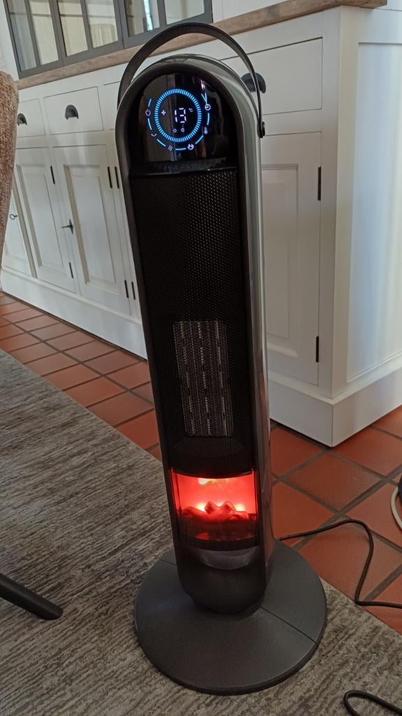 LUXE  KACHEL  - VENTILATOR  ( NIEUW ), Huis en Inrichting, Ophalen