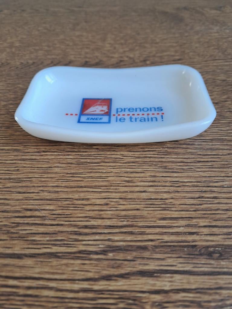SNCF - Prends le train ! Vaisselle/boule de verre Opalex, Collections, Envoi
