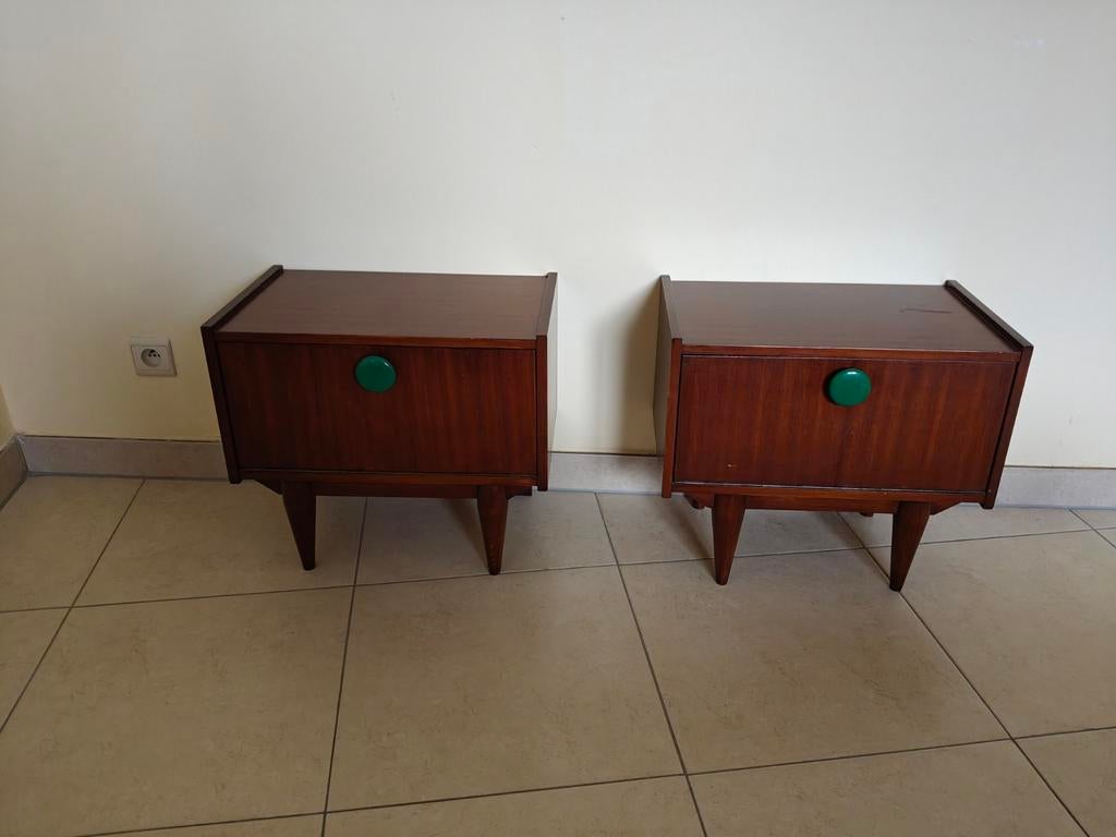 2 nachtkastjes GRATIS, Huis en Inrichting, Slaapkamer | Nachtkastjes, Ophalen