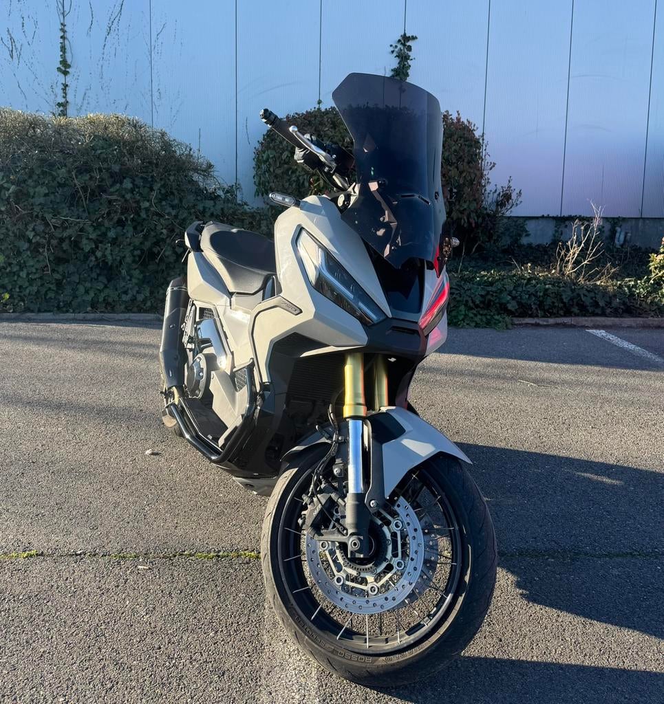 Honda X-ADV 750, 750 cc, 2 cilinders, Meer dan 35 kW, LED Verlichting