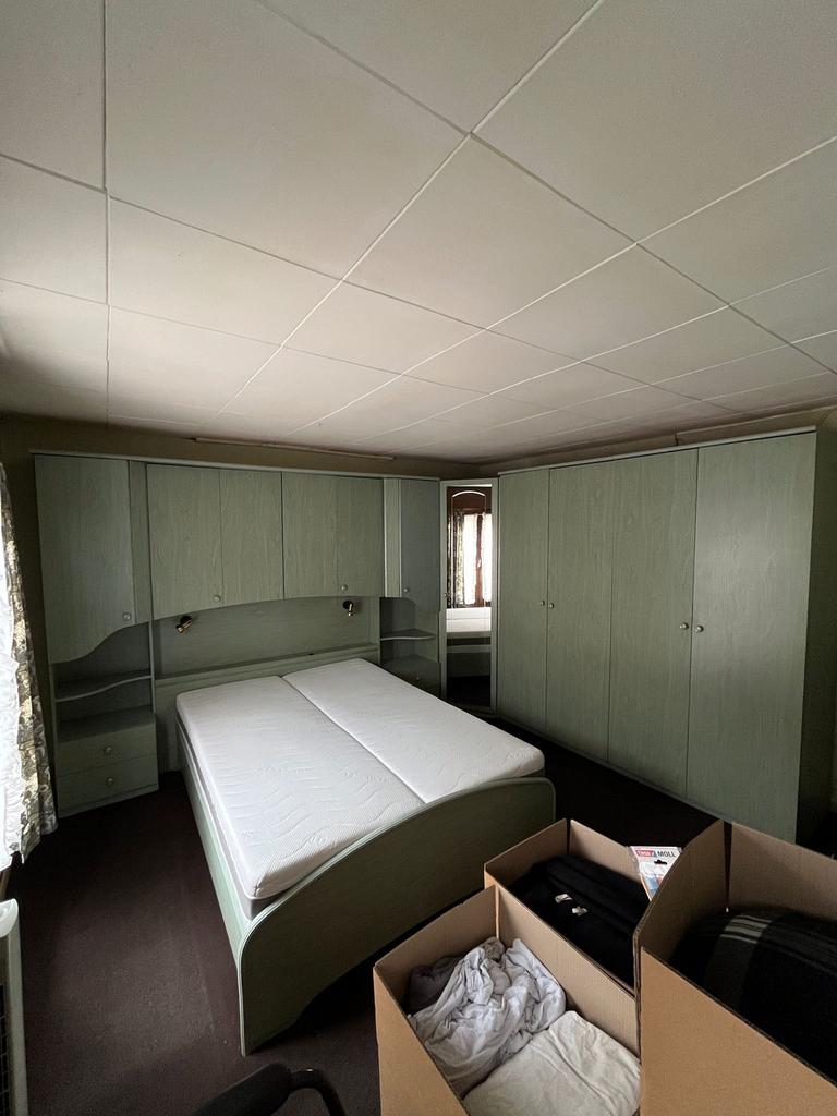 Slaapkamer met veel opbergruimte, Ophalen, Zo goed als nieuw, Twijfelaar