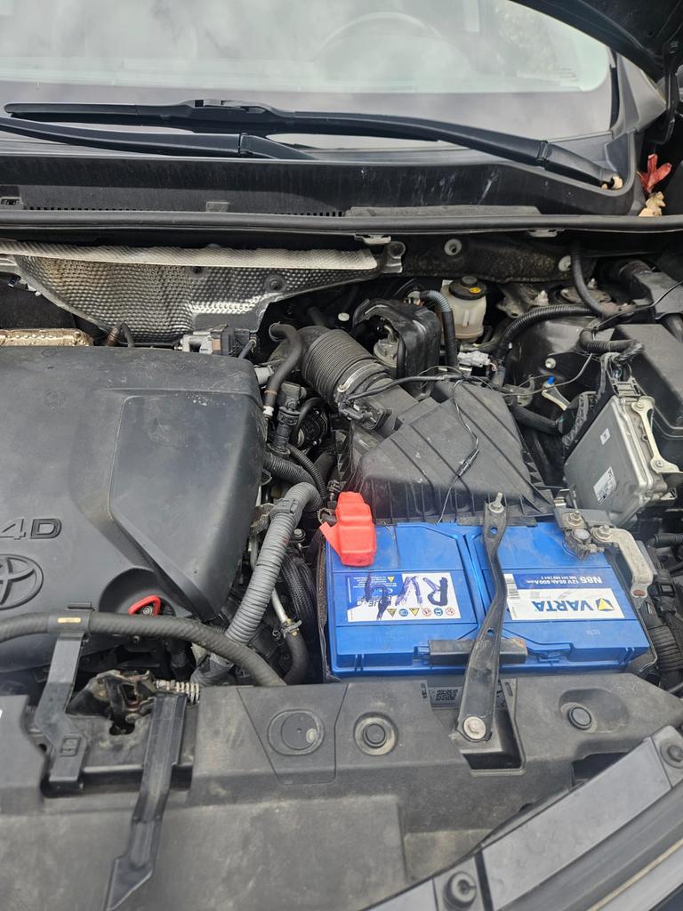 TOYOTA RAV 4 Diesel 2000l 136CV 2017, Autos, Toyota, Cuir, Noir, 5 portes, 5 cylindres