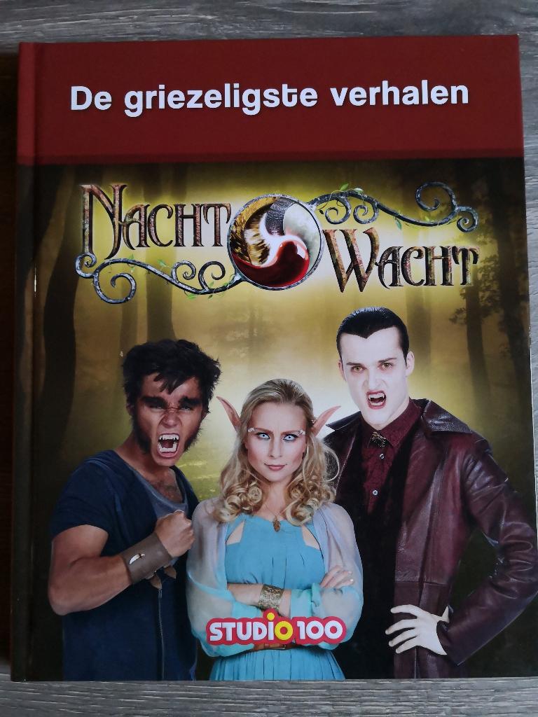 Studio 100 boek nachtwacht - de griezeligste verhalen, Ophalen