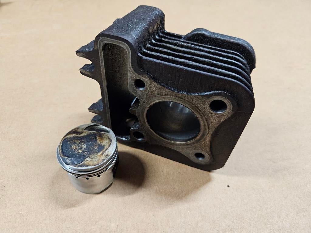 cilinderset piaggio zip 4 takt, Fietsen en Brommers, Ophalen, Gebruikt, Blok, Piaggio