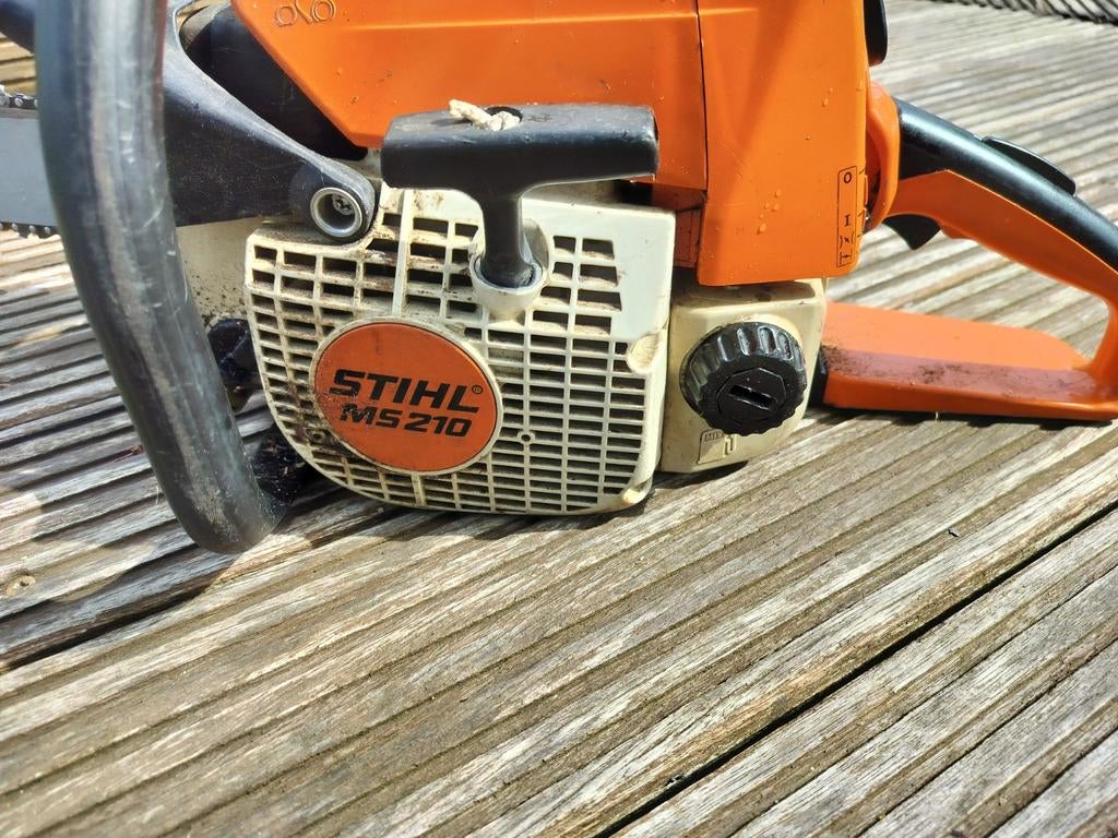 Stihl ms210, Jardin & Terrasse, Outils à main