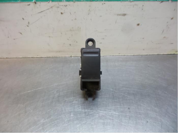 Elektrisch Raam Schakelaar van een Nissan X-Trail (X-Trail 0, Gebruikt, -, -, Ophalen of Verzenden