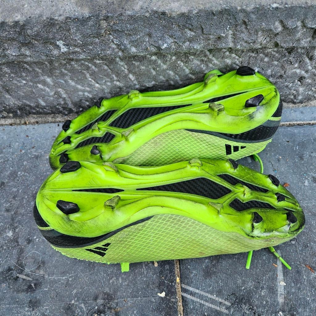 Paire de chaussure de Foot ADIDAS 36, Sports & Fitness, Enlèvement ou Envoi, Utilisé, Chaussures, Taille S