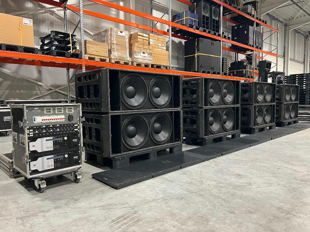8x Nexo RS18C 2x18" 146dB + 2x NXAMP4x4 4x4000W, Audio, Tv en Foto, Luidsprekerboxen, Overige merken, Gebruikt, Subwoofer, Ophalen of Verzenden